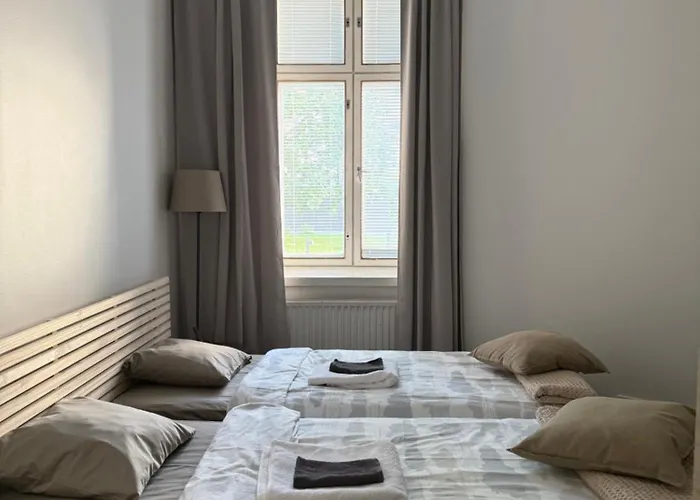 Toeoeloe Sleephouse *